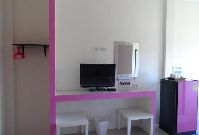 Hotel Life And Love Resort 5