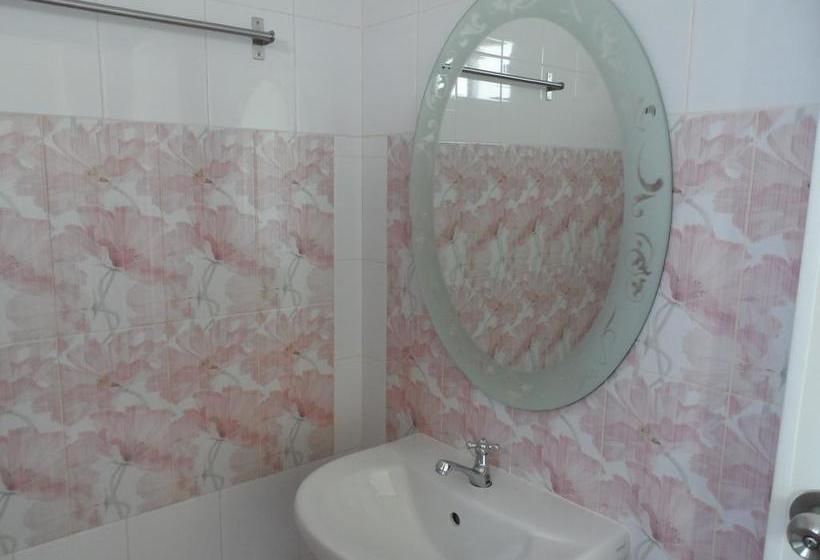 Hotel Life And Love Resort 6