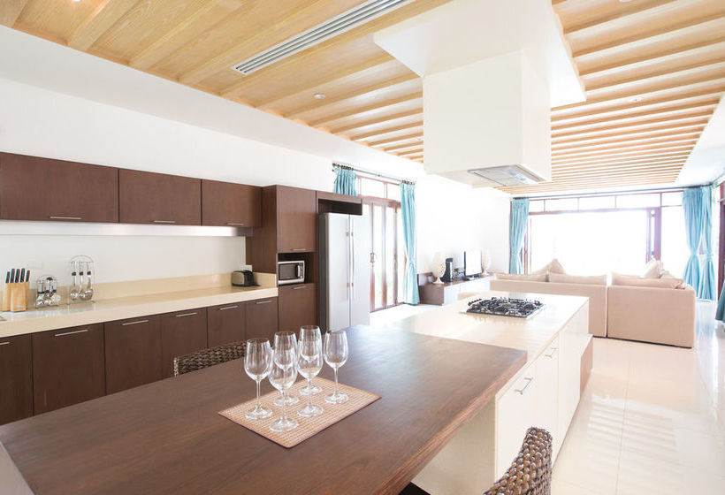 Amatapura Beach Villa 14 15