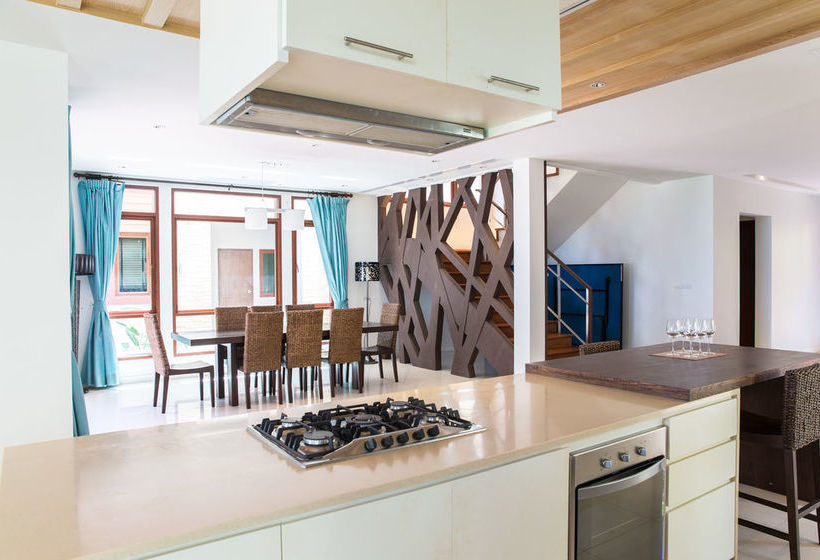 Amatapura Beach Villa 14 9