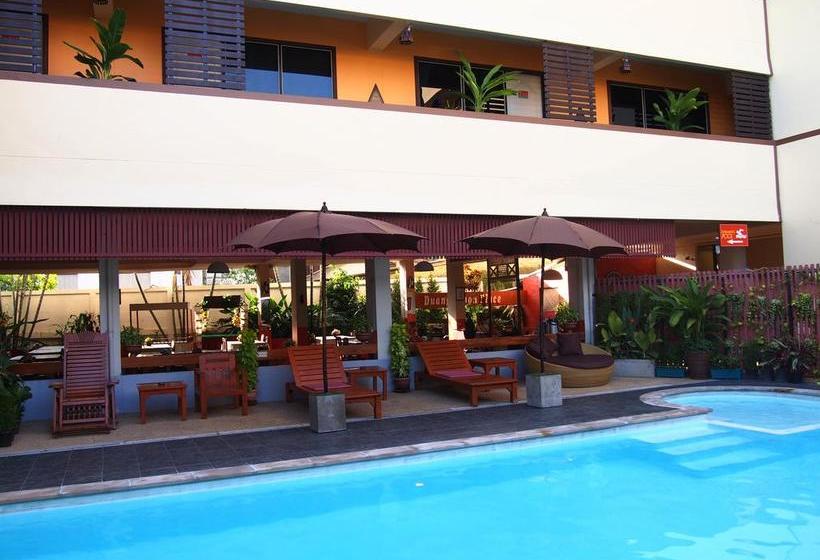 Hotel Phusiri Place 4