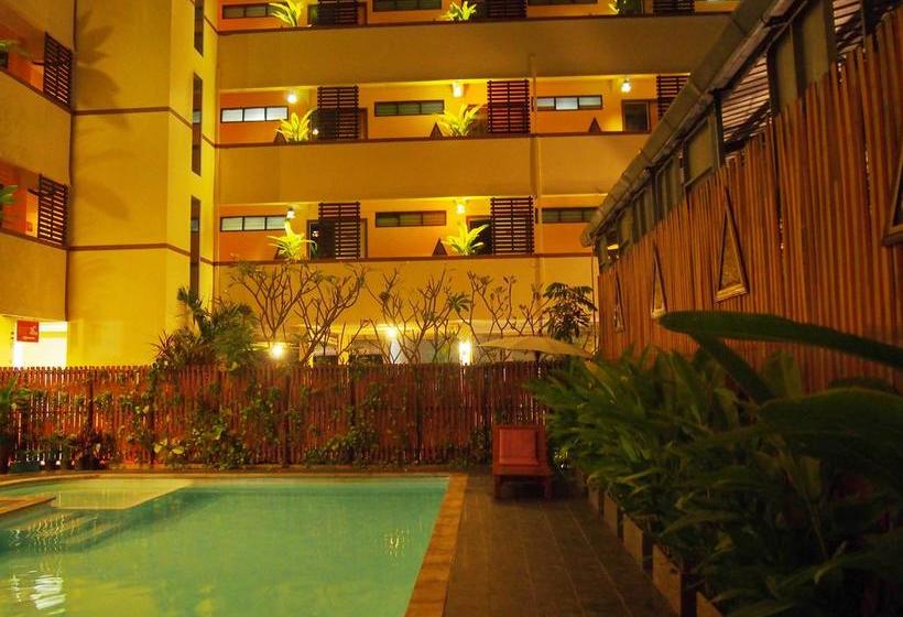 Hotel Phusiri Place 7