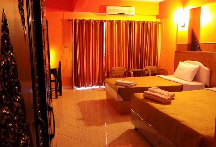 Hotel Phusiri Place 8