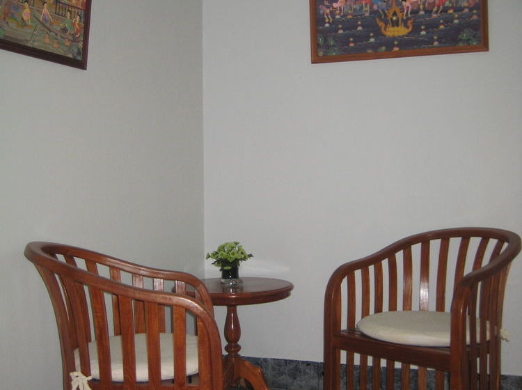 The Minotel Patong Beach 14