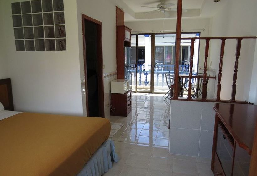 The Club Hotel Kamala 11