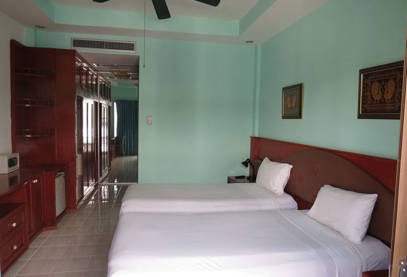 The Club Hotel Kamala 12