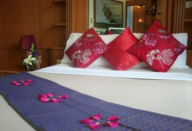 The Club Hotel Kamala 3