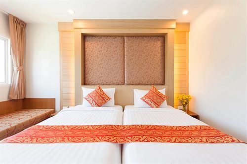 Hotel Sungthong Kamala Beach Resort 9