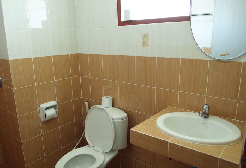 Hotel Karon Village 18