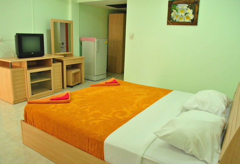 Hotel Karon Village 6