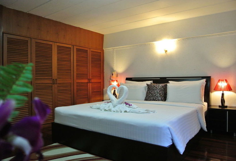 Hotel Karon Sunshine Guesthouse & Bar 10