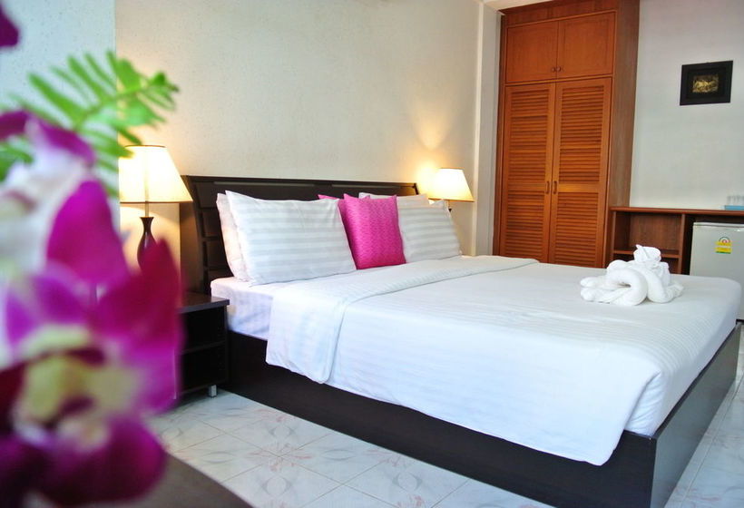 Hotel Karon Sunshine Guesthouse & Bar 11