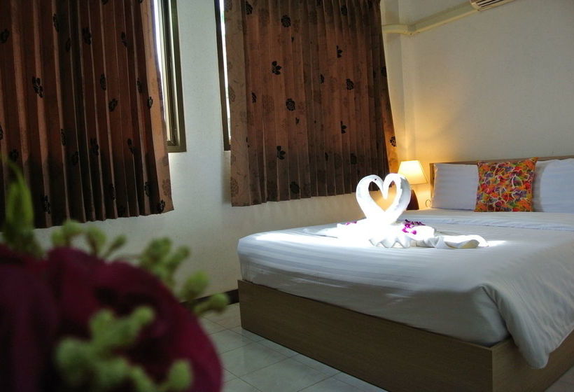 Hotel Karon Sunshine Guesthouse & Bar 13