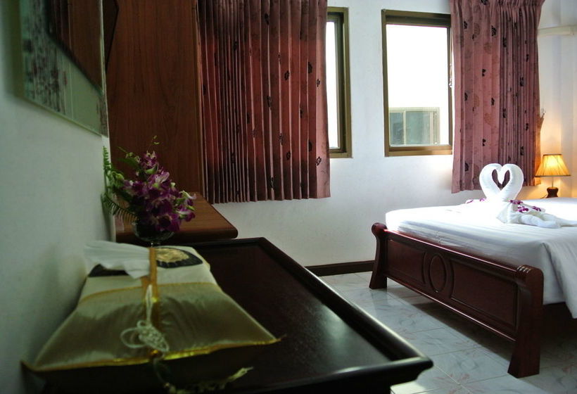 Hotel Karon Sunshine Guesthouse & Bar 14