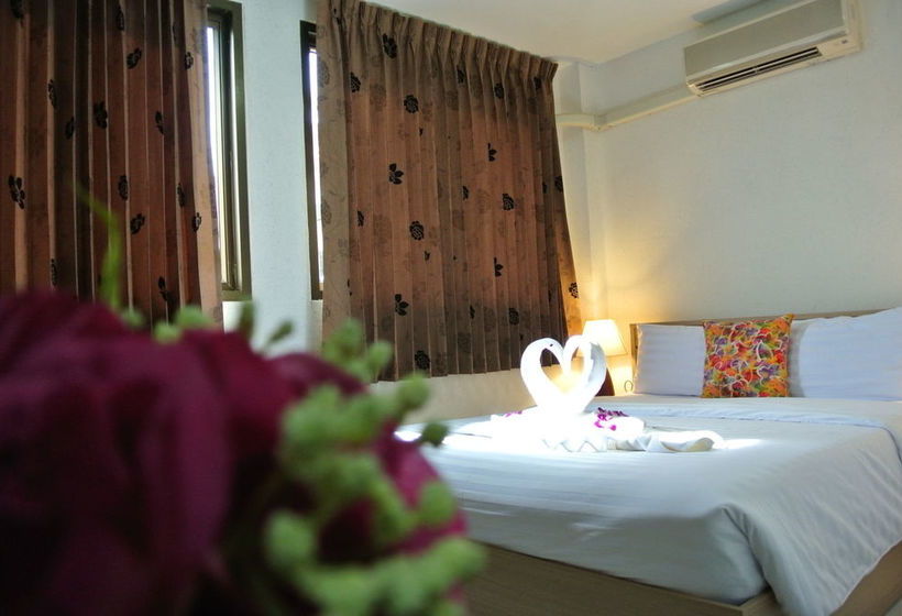 Hotel Karon Sunshine Guesthouse & Bar 16