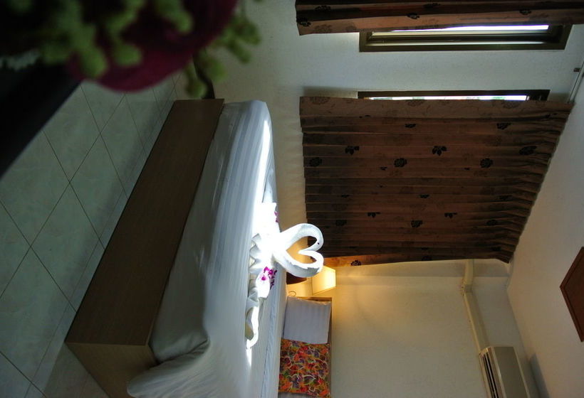 Hotel Karon Sunshine Guesthouse & Bar 19