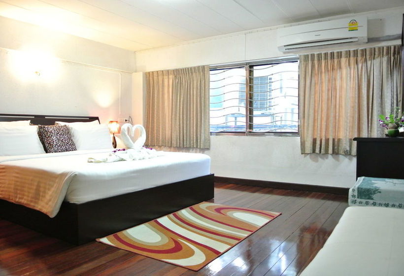 Hotel Karon Sunshine Guesthouse & Bar 20