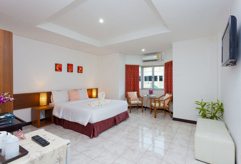 Hotel Karon Sunshine Guesthouse & Bar 8