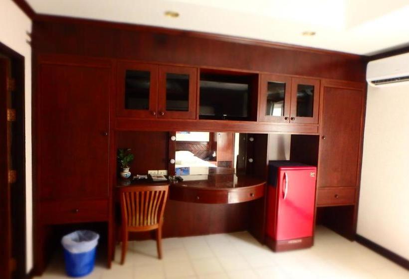 Hotel Karon Café Inn 1