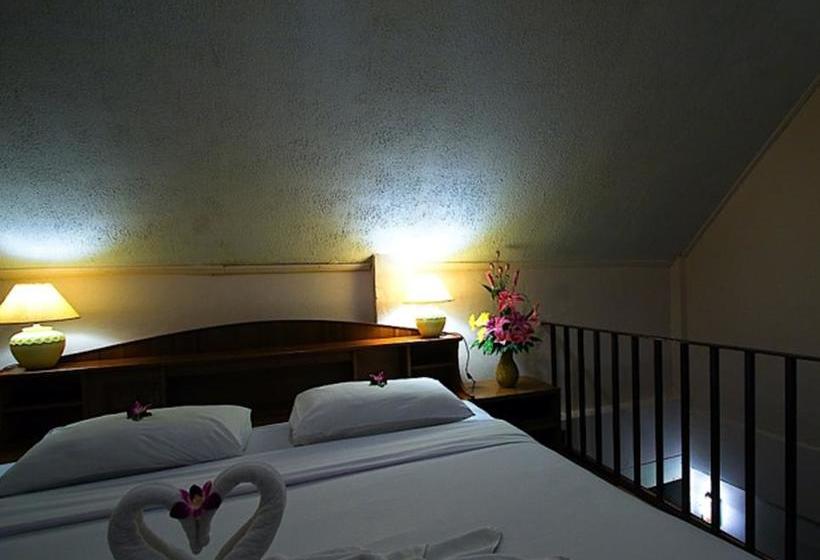 Hotel Karon Café Inn 17