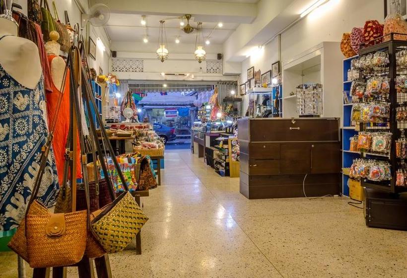 Hotel Gotum Hostel & Restaurant 2 10