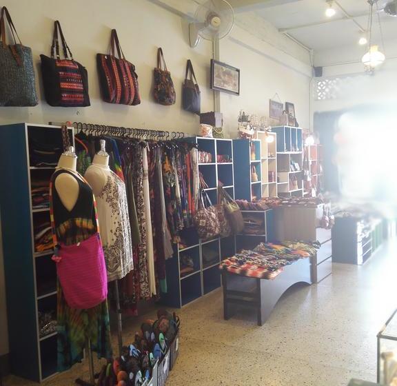 Hotel Gotum Hostel & Restaurant 2 5