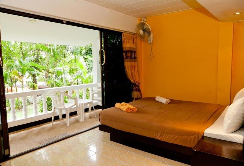 Hotel Fullmoon Beach Resort 11