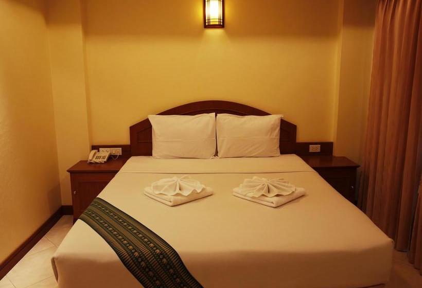 Hotel Baan S.s. Karon 13