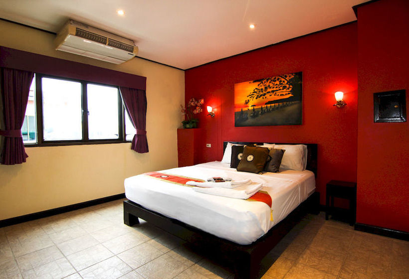 Hotel Angus O'tool's Irish Pub Guesthouse Phuket