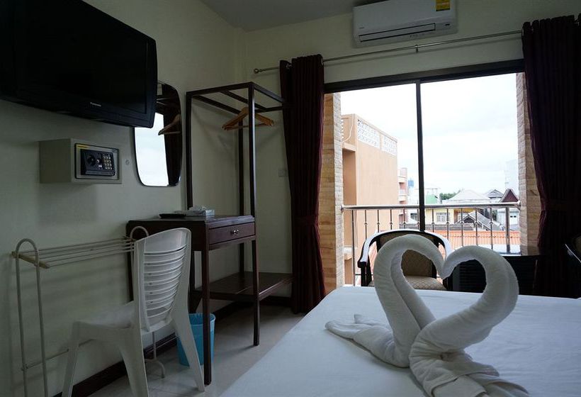 Hotel Baan Taweesuk 12