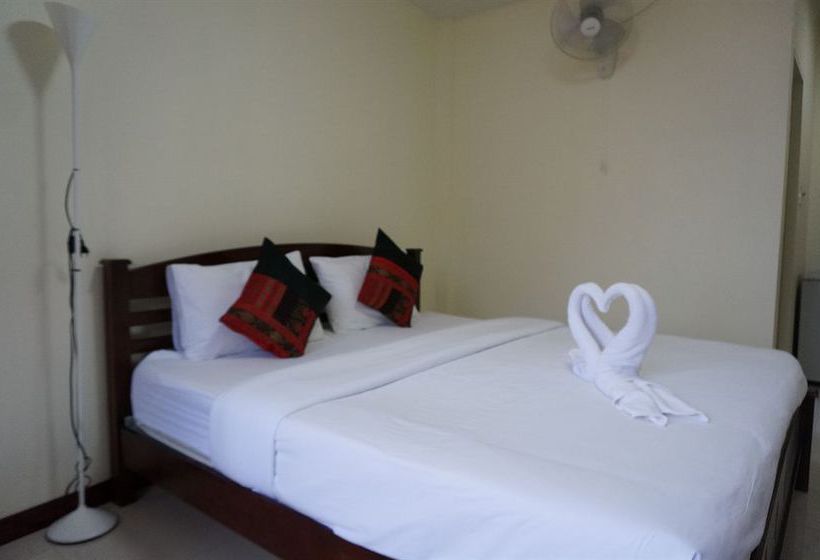 Hotel Baan Taweesuk 13