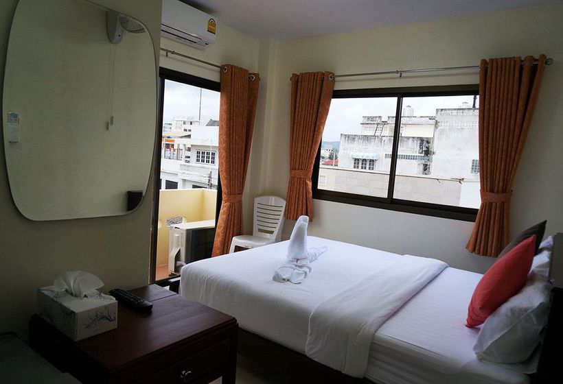 Hotel Baan Taweesuk 19