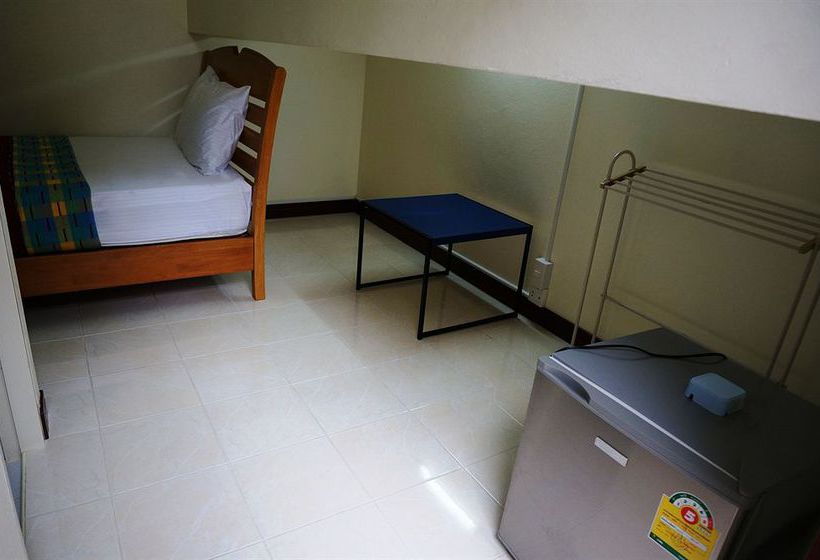 Hotel Baan Taweesuk 7