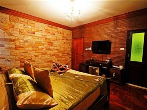 Hotel Baan Fern Talay 14