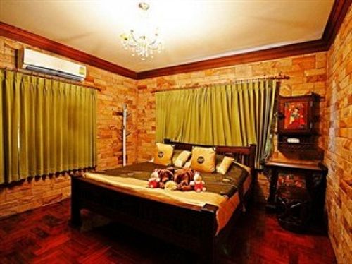 Hotel Baan Fern Talay 5