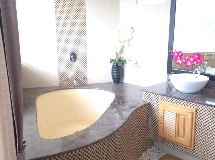 Tropical Paradise Residence 18