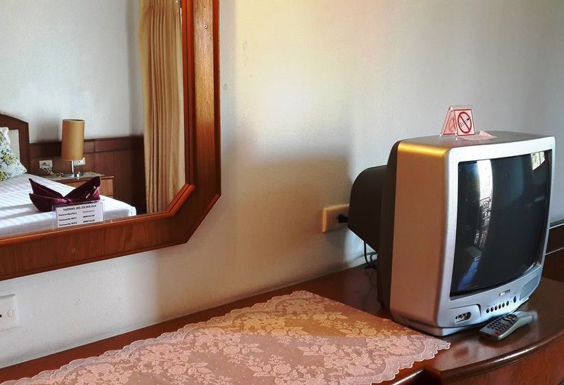 Hotel The New Villa 12