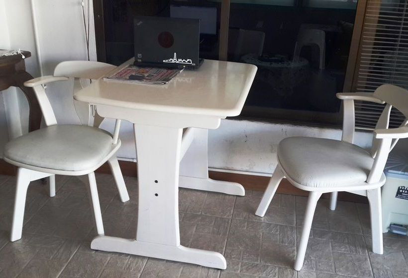 Hotel The New Villa 18