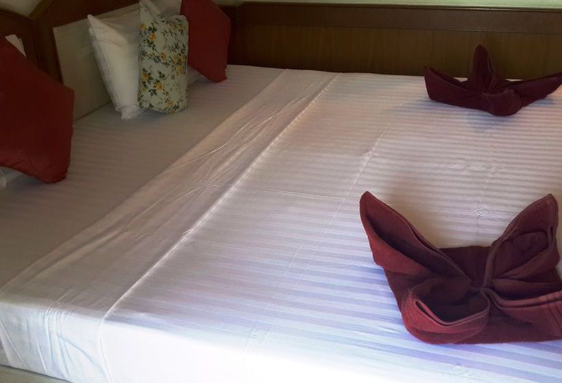 Hotel The New Villa 9