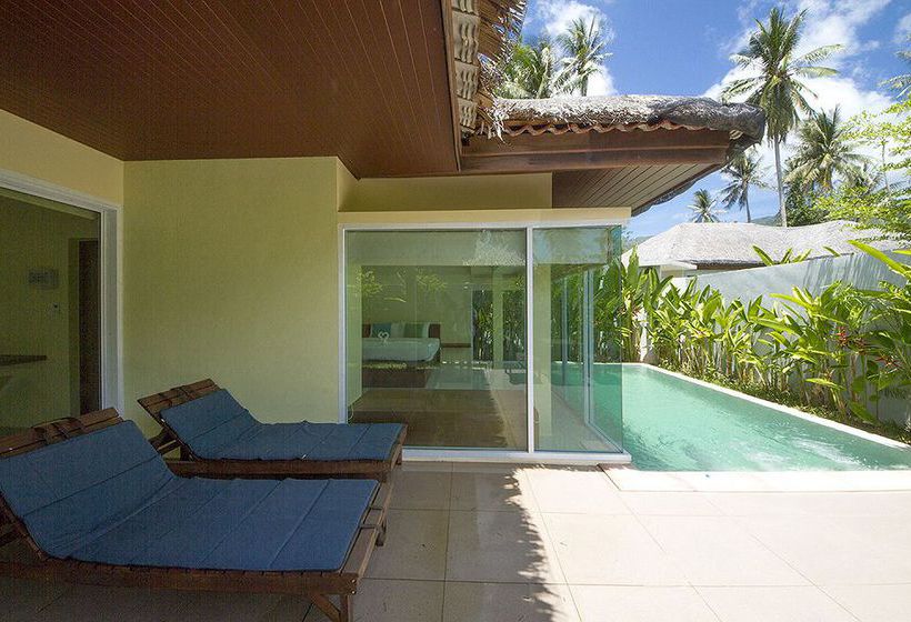 Hotel The Living Pool Villas 11