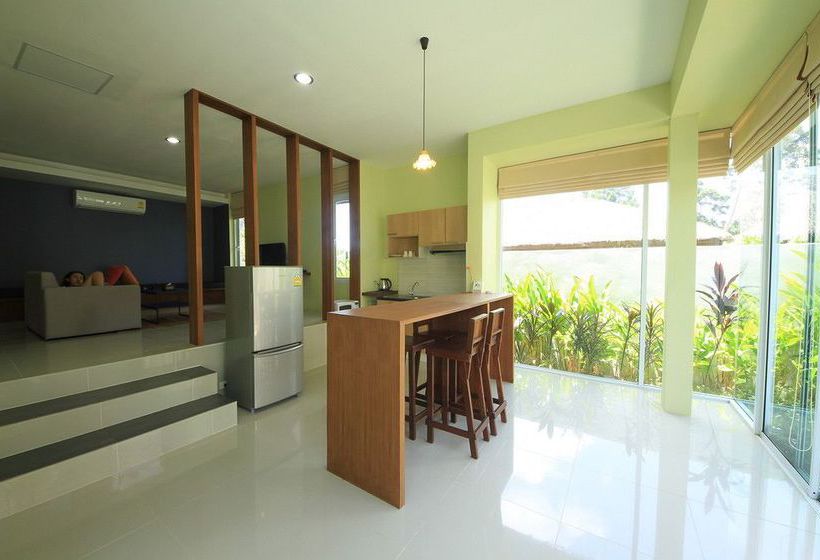 Hotel The Living Pool Villas 13