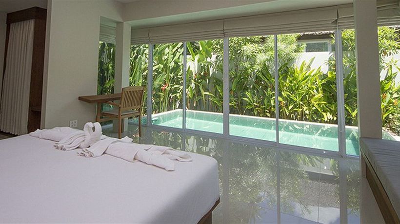 Hotel The Living Pool Villas 2