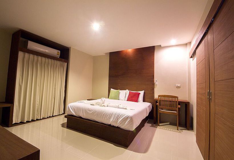 Hotel The Living Pool Villas 6