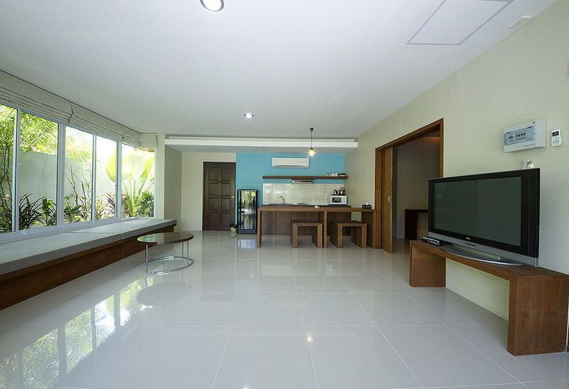 Hotel The Living Pool Villas 7