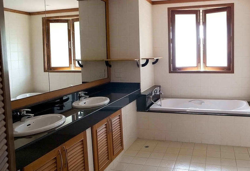 Hotel Nantra Thongson Bay Resort & Villas Choeng Mon