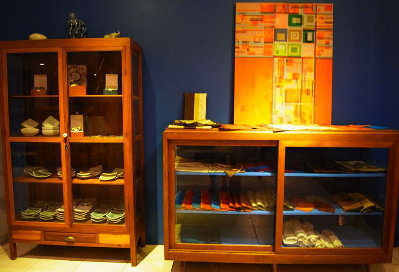 Hotel Fisherman's House Cafe & Gallery 3