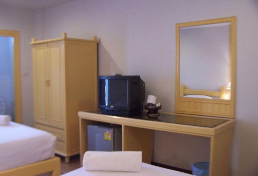 Hotel Deeden Pattaya Resort 18