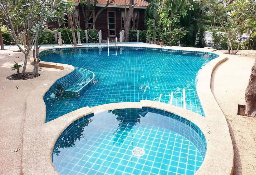 Hotel Deeden Pattaya Resort 4