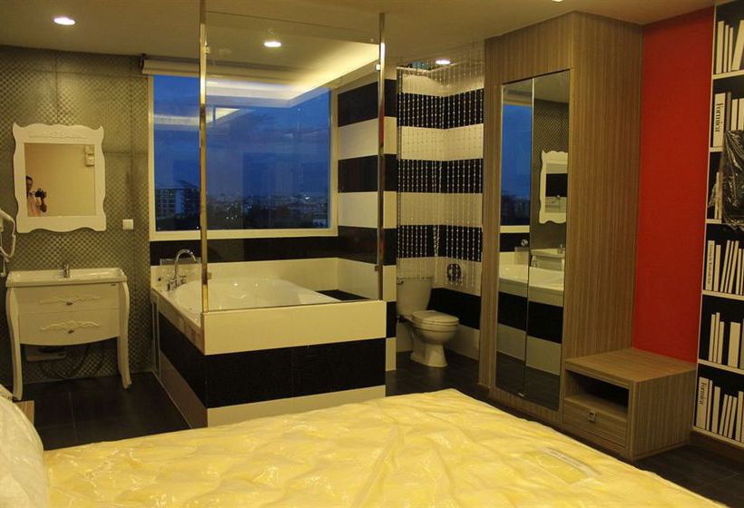 Hotel Chariot Pattaya Chonburi