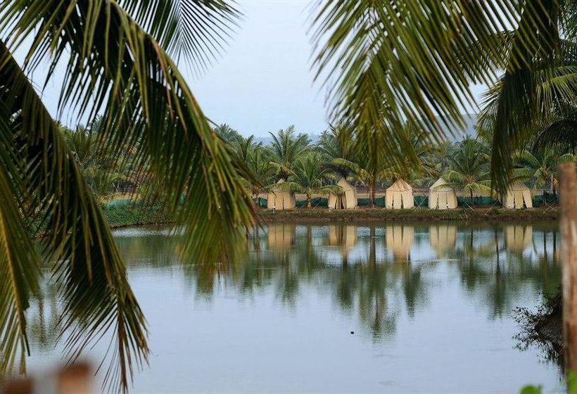 Hotel Om Lake Resort 15